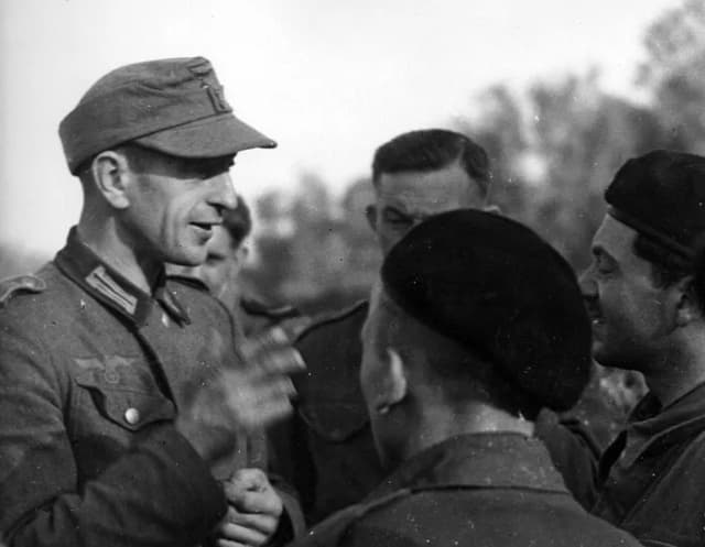 Czy ojciec Tuska był w Wehrmachcie? Prawda o przymusowym wcieleniu