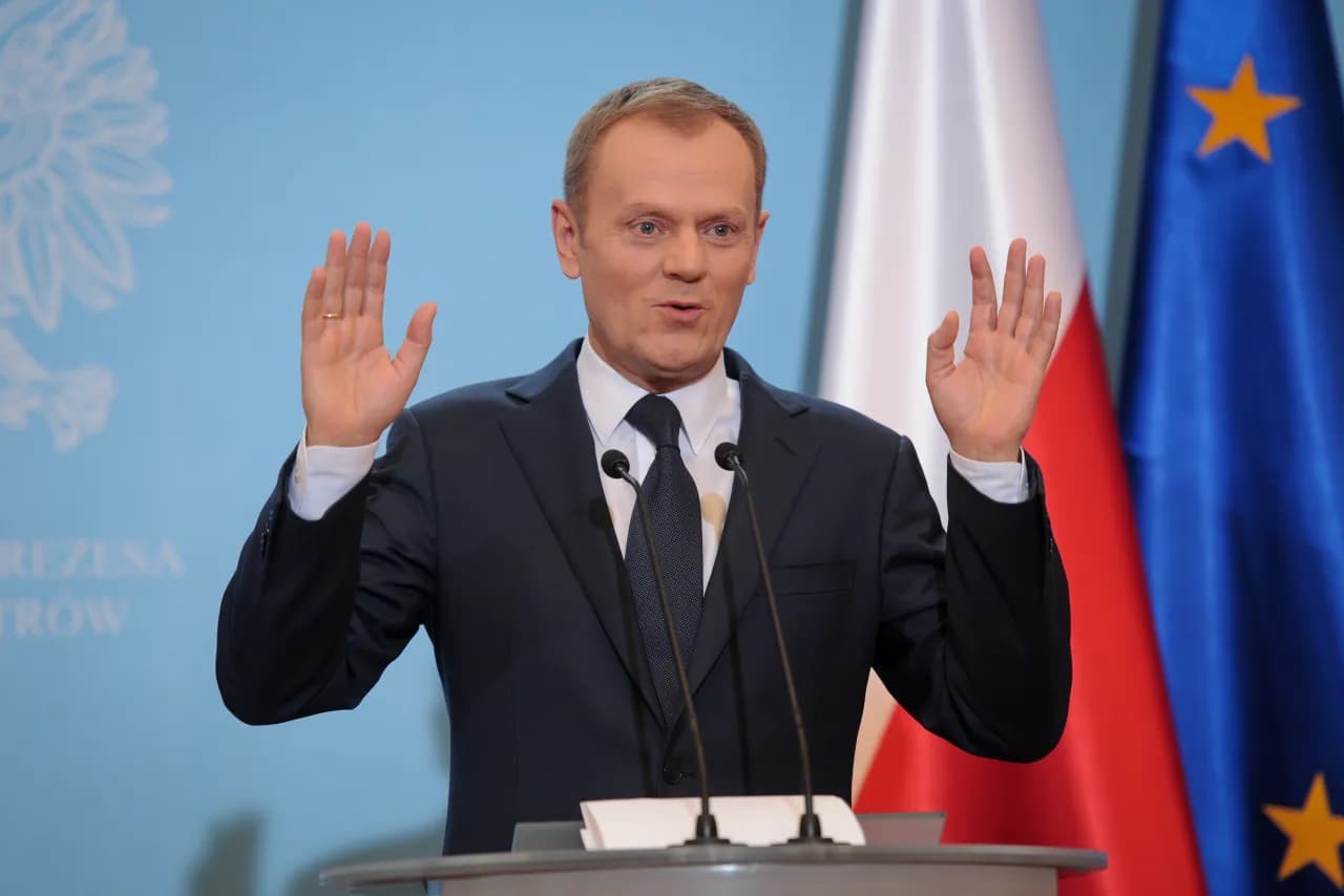 Ile Tusk zarobił w Brukseli? Zaskakujące fakty o jego dochodach