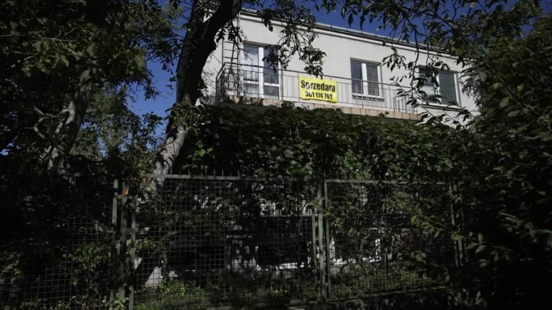 Gdzie mieszka Kaczyński? Odkryj tajemnice jego warszawskiej willi