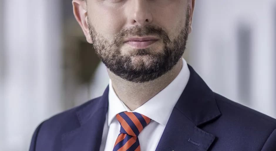 Władysław Kosiniak-Kamysz – jaką partię prowadzi i co to oznacza?