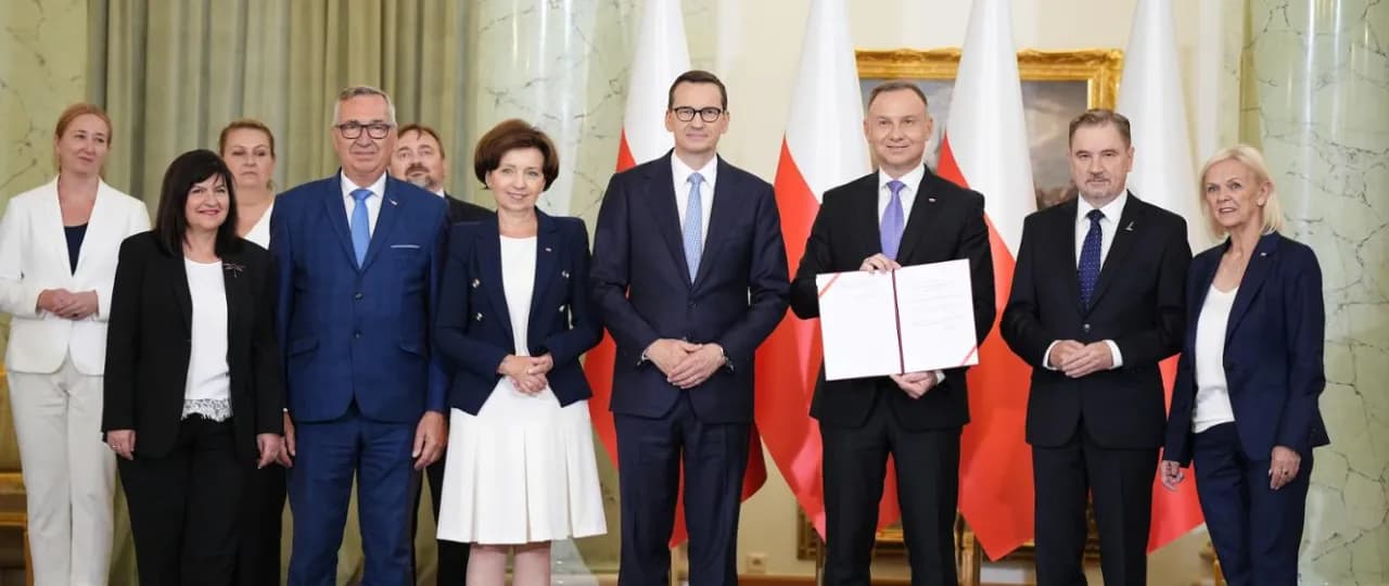 Czy ustawa emerytalna jest podpisana przez prezydenta? Sprawdź szczegóły.