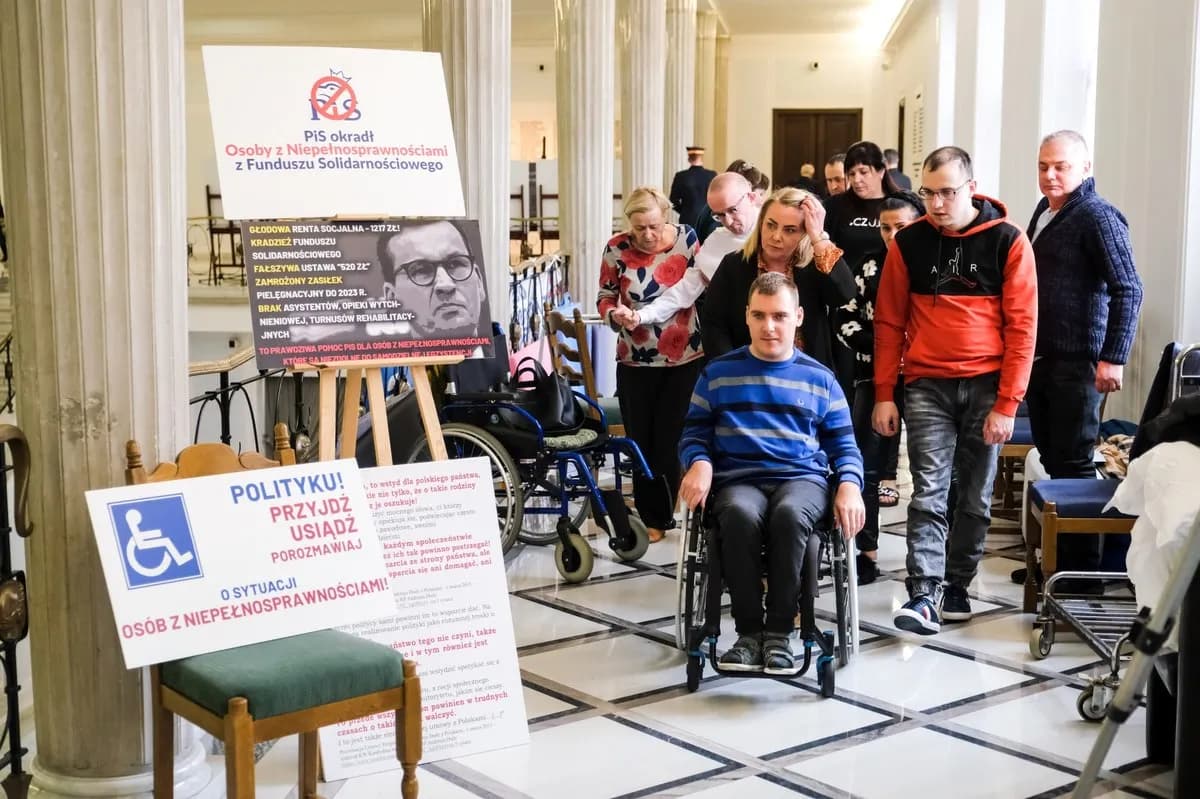 O co walczą niepełnosprawni w sejmie? Kluczowe postulaty i protesty